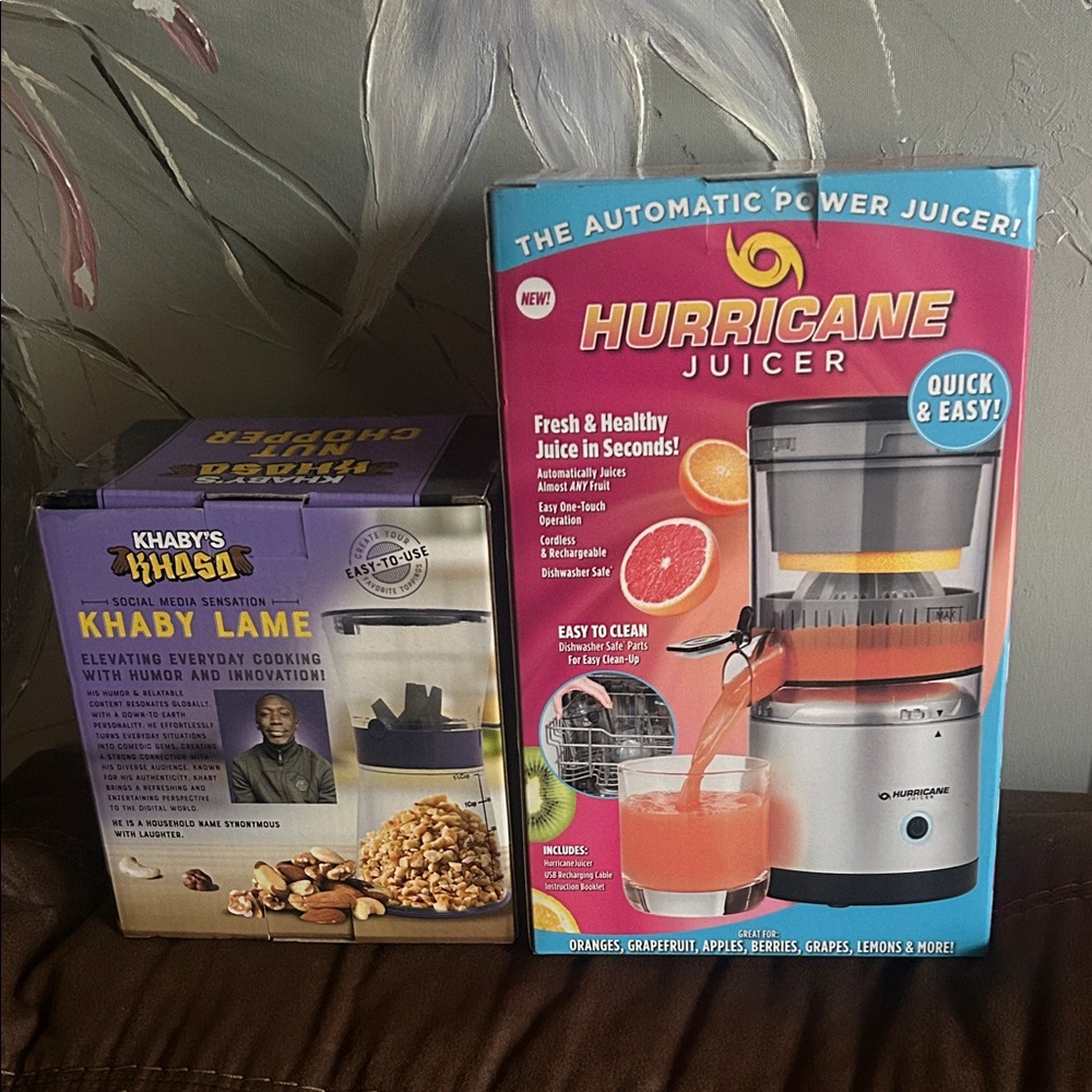 Hurricane Juicer with Khaby Lame Cookbook